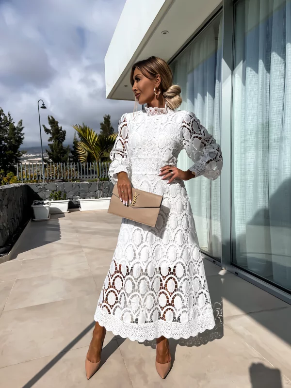 HOLLY | ELEGANT LACE DRESS