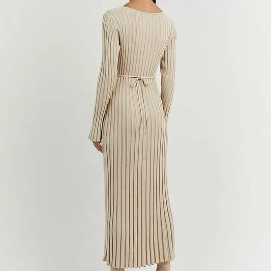 Puck - V-Neck Knitted Long Sleeve Dress