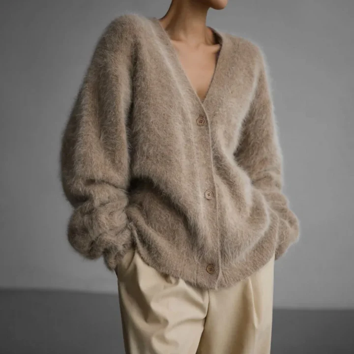 Hailey | The Cashmere Cardigan