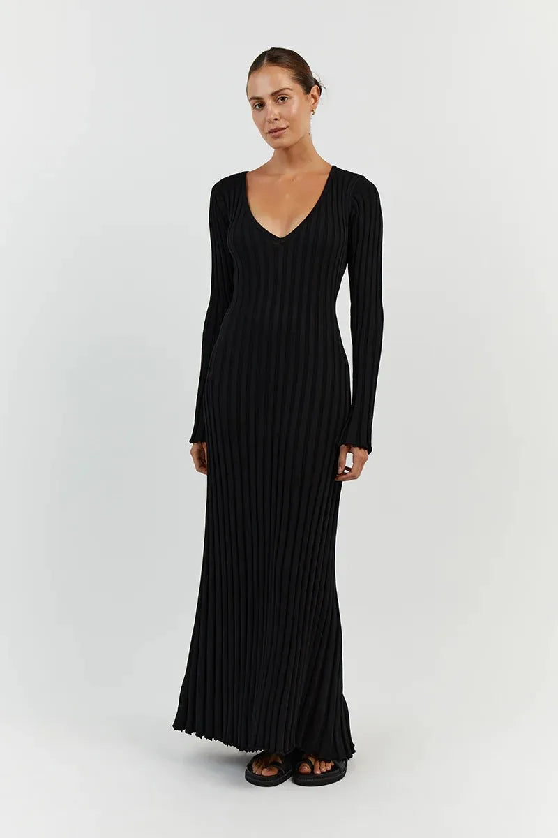 Puck - V-Neck Knitted Long Sleeve Dress