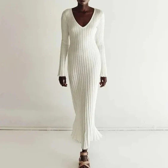 Puck - V-Neck Knitted Long Sleeve Dress