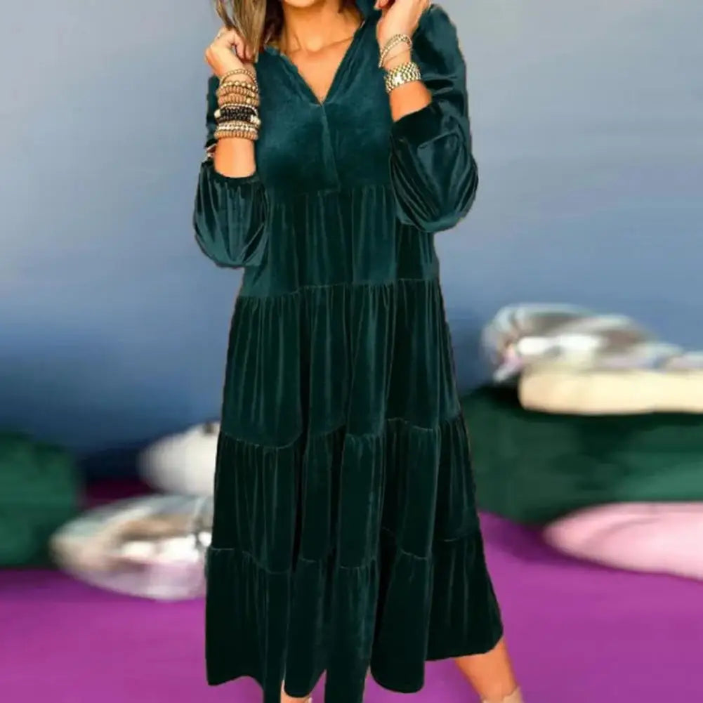 Lux - Vintage Long Sleeve Velvet Dress