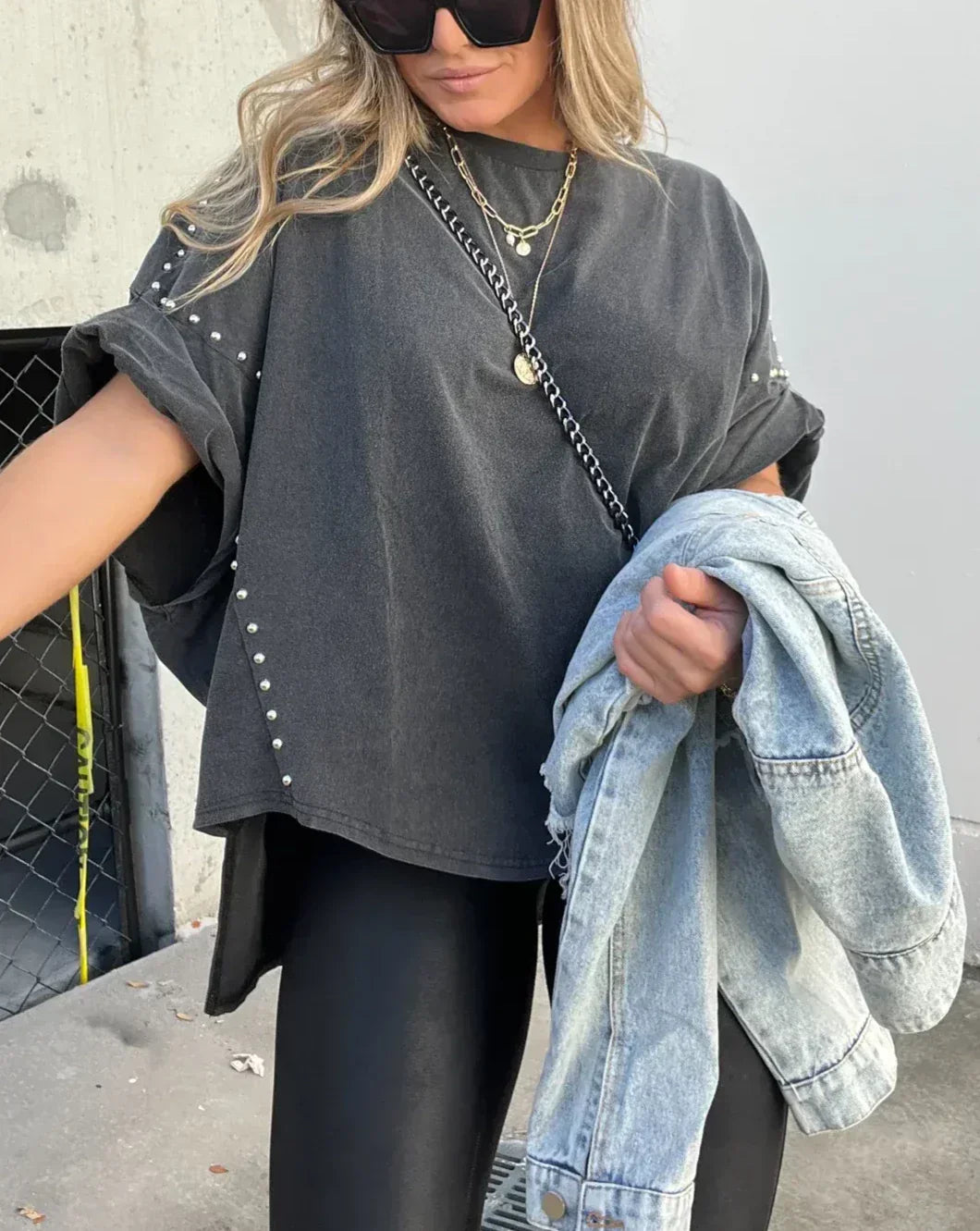 Bella™ Oversized T-shirt met Studs