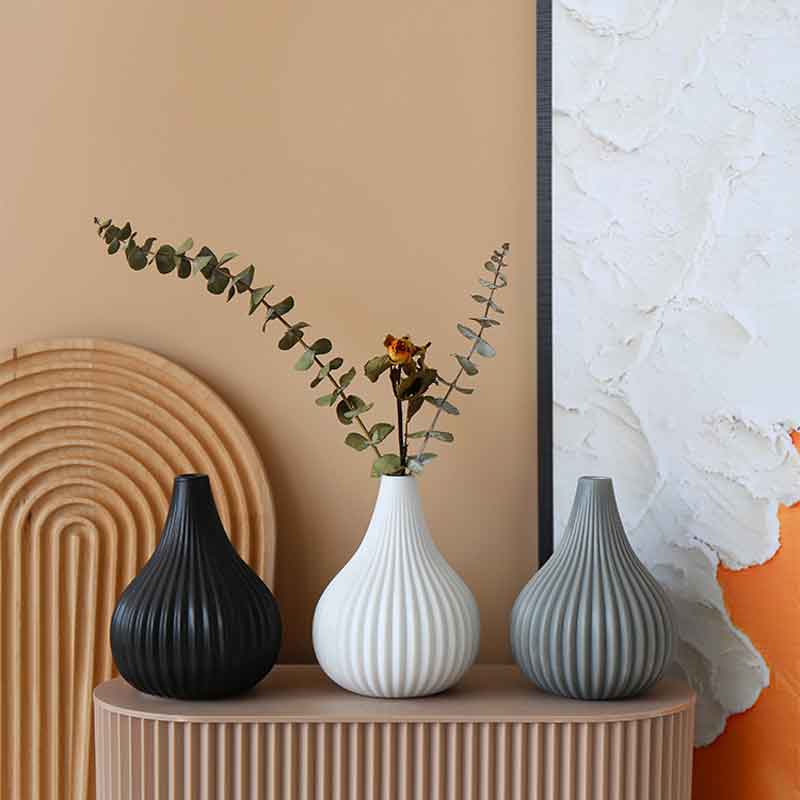 Morandi-Style Floral Tabletop Vase