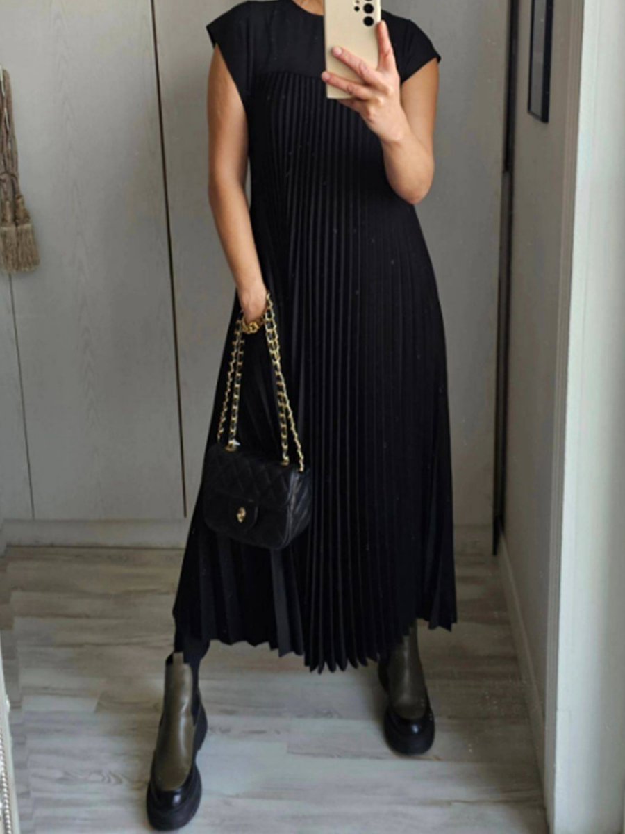 Fashionable Round Neck Sleeveless Pleated Dress